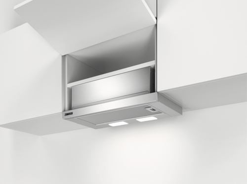 Exaustor Telescópico Zanussi ZFP316S | 59,8x28,4 cm | 410 m³/h | 69 dB | C | Aço inoxidável