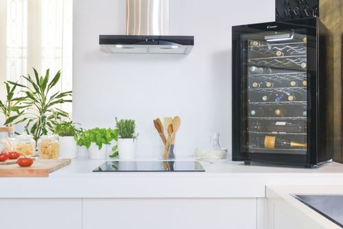 Cave de Vinho Candy CWC 150 EM/N | 84,5x49x55 cm | 41 Garrafas | G | Preto