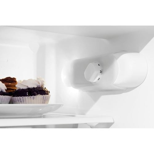 Frigorífico com Congelador Encastrável Indesit T 16 A1 D/I 1 | 157,6x54x54,5 cm | 191 L | F | Aço inoxidável