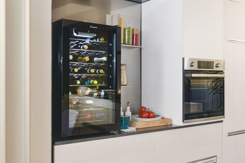 Cave de Vinho Candy CWC 150 EM/N | 84,5x49x55 cm | 41 Garrafas | G | Preto