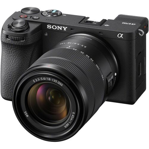 Máquina Fotográfica Mirrorless Sony Alpha a6700 + 18-135mm f/3.5-5.6 OSS