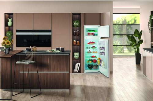Frigorífico com Congelador Encastrável Hotpoint T 16 A2 D/HA 2 | 157,6x54x54,5 cm | 191 L | E | Cinzento