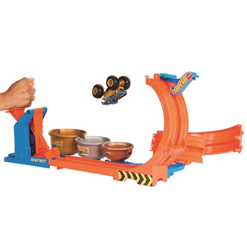 1541