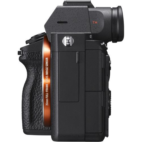 Máquina Fotográfica Mirrorless Sony Alpha a7 Mark III + FE 24-105mm f/4 G OSS