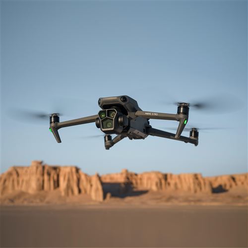 Drone DJI Mavic 3  Pro Fly More Combo