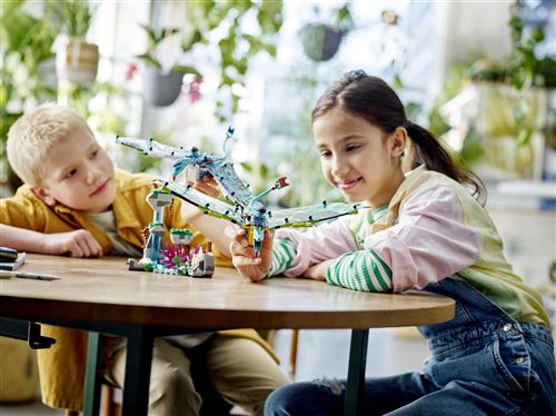 1543