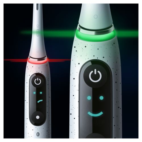 Escova de Dentes Elétrica Oral-B iO 10 + Estojo de Viagem - Branco