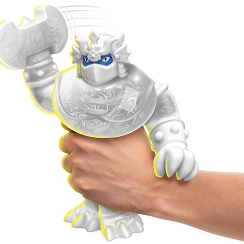 1541