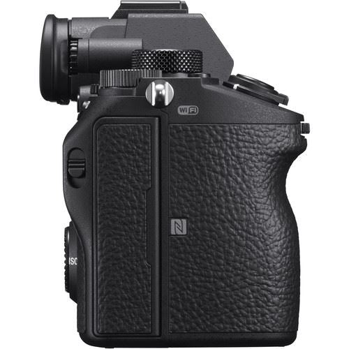 Máquina Fotográfica Mirrorless Sony Alpha a7 Mark III + FE 24-105mm f/4 G OSS
