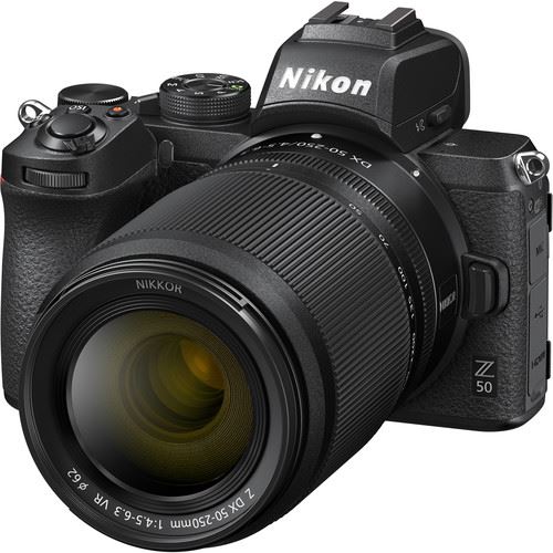 Máquina Fotográfica Mirrorless Nikon Z50 16-50mm + 50-250mm + Cartão de Memória SD 64GB
