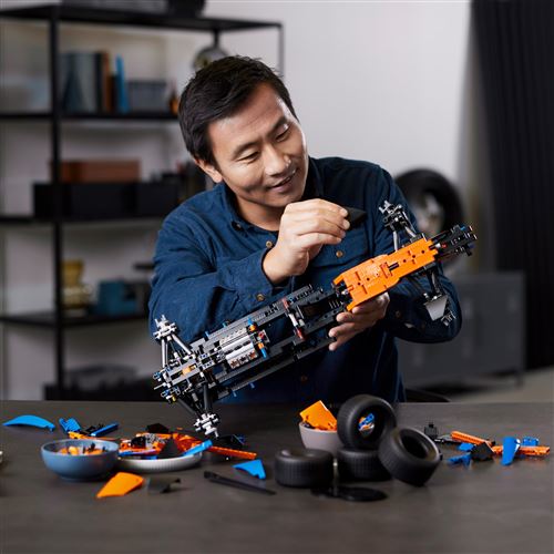 1541