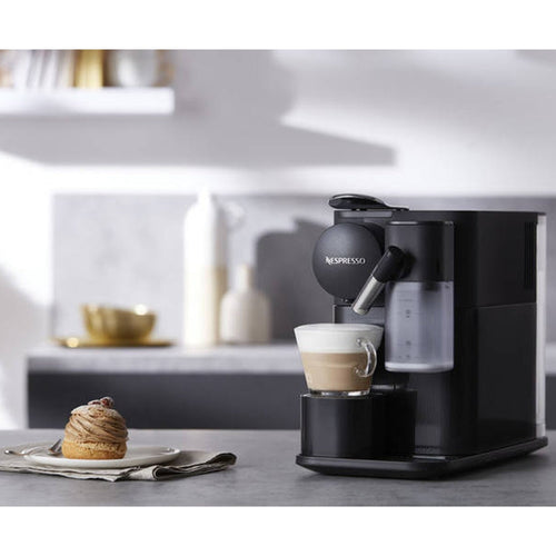 Máquina de Café Cápsulas Nespresso DeLonghi Lattissima One Evo EN510 Preto