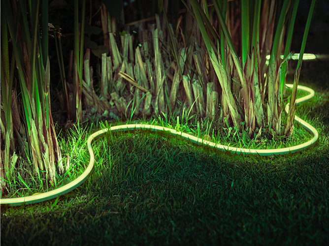 Fita LED Philips Hue Lightstrip Outdoor 5m