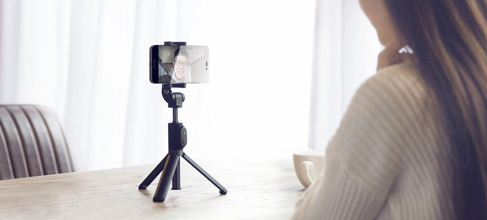 Mini Tripé Xiaomi Mi Selfie Stick Tripod 2em1