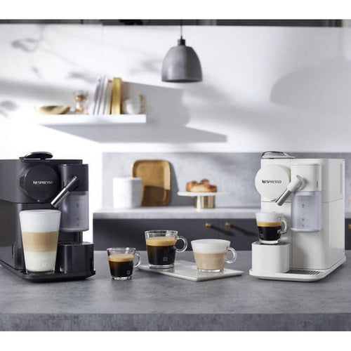 Máquina de Café Cápsulas Nespresso DeLonghi Lattissima One Evo EN510 Preto